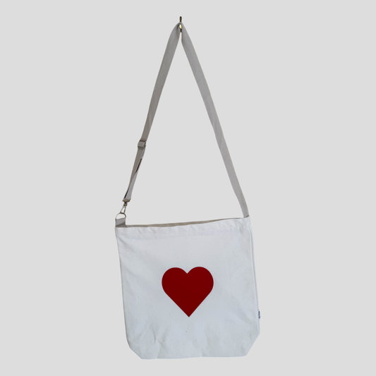Red heart printed tote bag 
